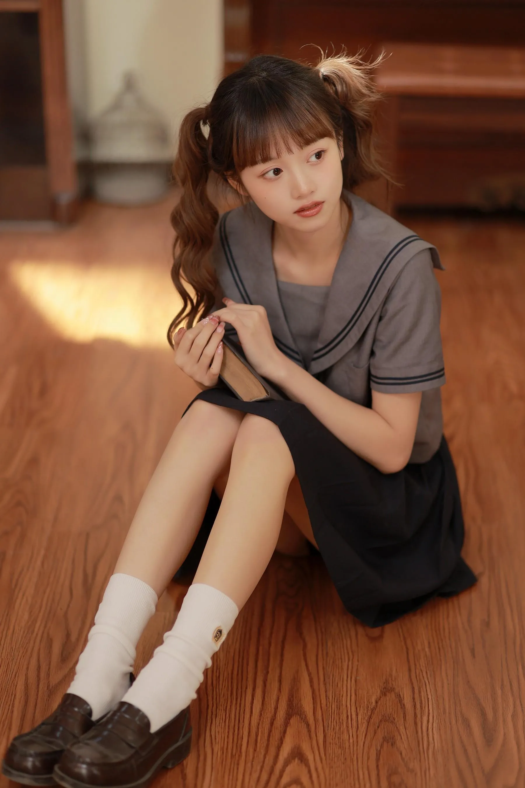 [YITUYU艺图语]2022.09.11 黑白琴键 -金鱼yu [22P]插图3